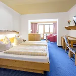 Tirolerhof - - Premium Card Im Sommer